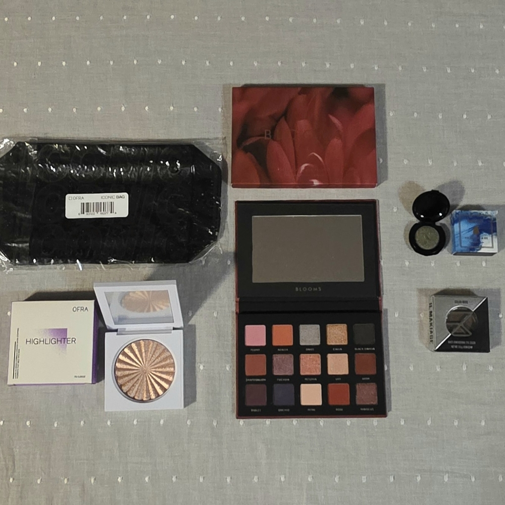Makeup/Beauty Bundle